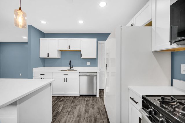 6833 Tyler Street, Merrillville, IN 46410