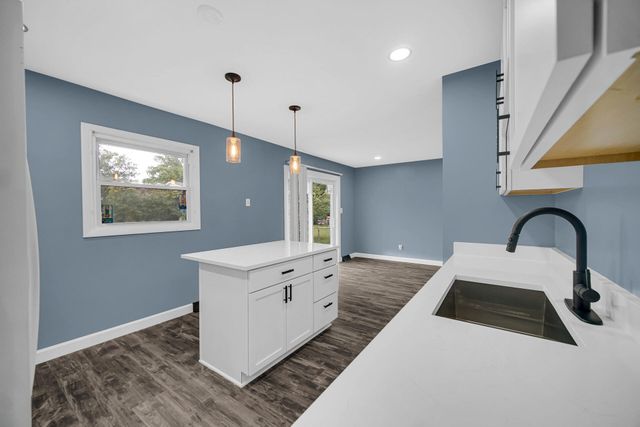 6833 Tyler Street, Merrillville, IN 46410