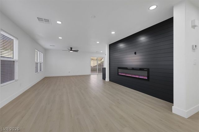 4162 Spruce Fern Lane, Las Vegas, NV 89115