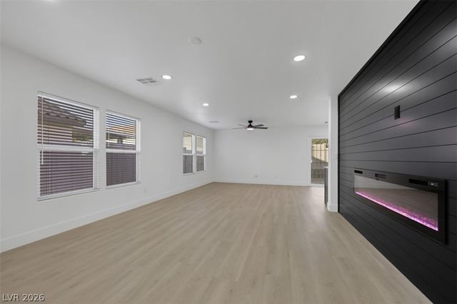 4162 Spruce Fern Lane, Las Vegas, NV 89115