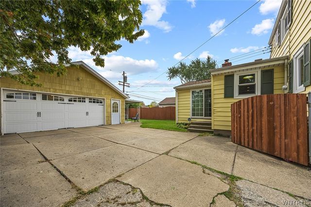 141 North Ellwood Avenue, Tonawanda, NY 14223