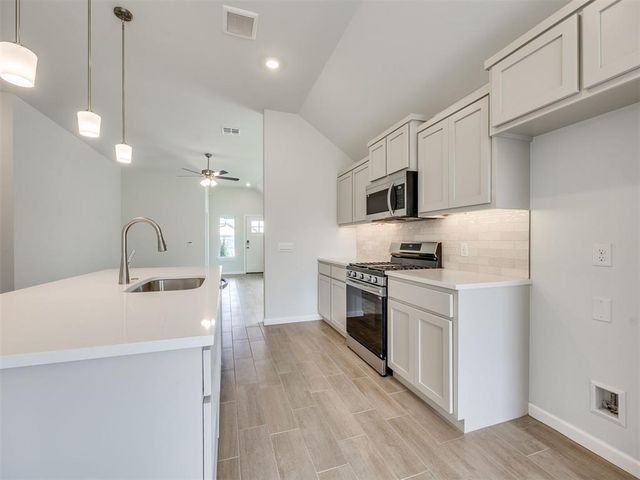 1101 SW 139th Terrace, Oklahoma City, OK 73170