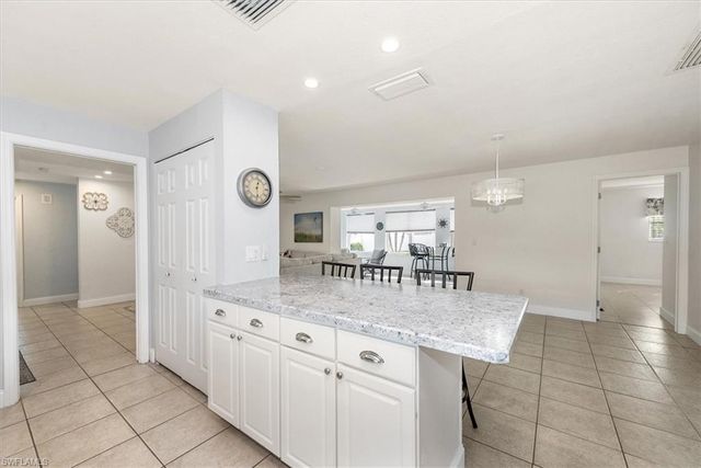 1030 SE 43rd TER, Cape Coral, FL 33904