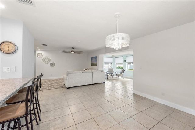 1030 SE 43rd TER, Cape Coral, FL 33904