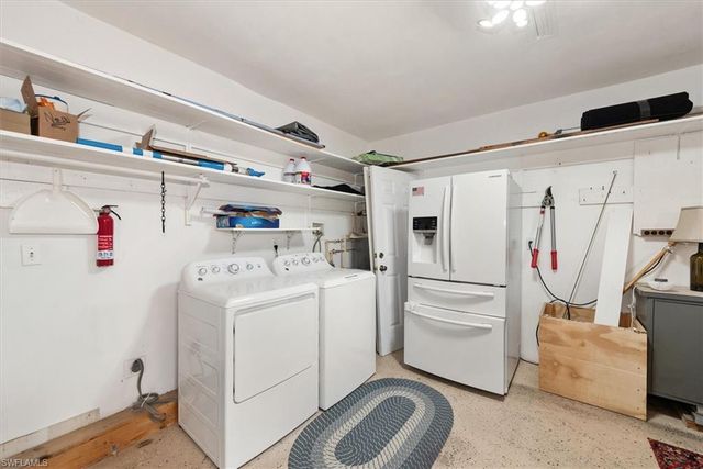 1030 SE 43rd TER, Cape Coral, FL 33904