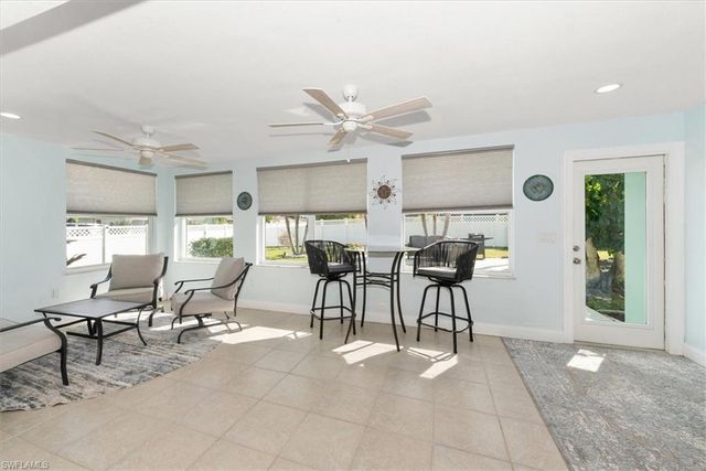 1030 SE 43rd TER, Cape Coral, FL 33904