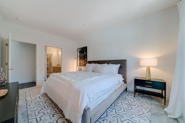 750 Hawthorn Row 1115, Vernon Hills, IL 60061