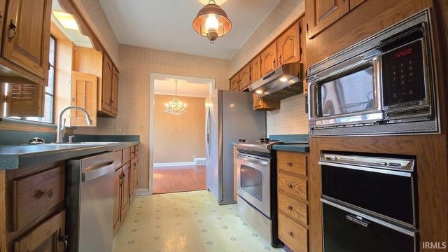 402 S Lincoln Park Drive, Evansville, IN 47714