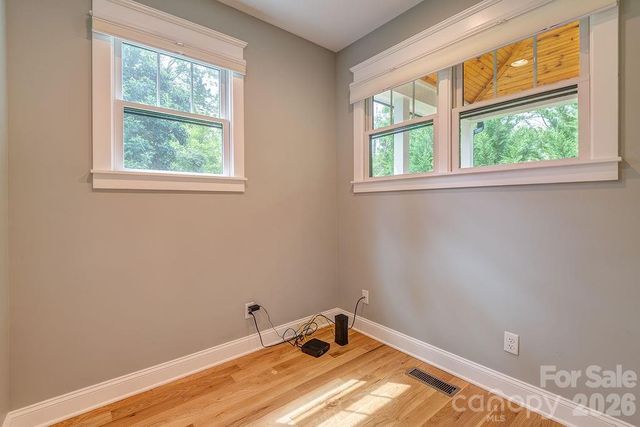 18 Wildwood Park Drive, Weaverville, NC 28787