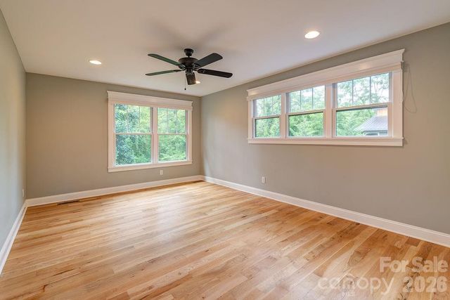 18 Wildwood Park Drive, Weaverville, NC 28787