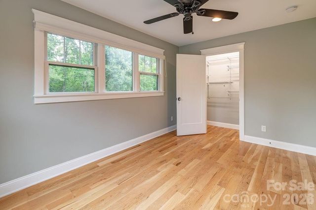 18 Wildwood Park Drive, Weaverville, NC 28787