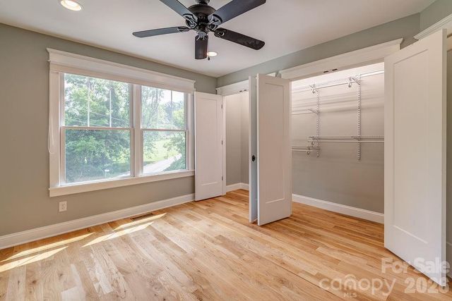 18 Wildwood Park Drive, Weaverville, NC 28787