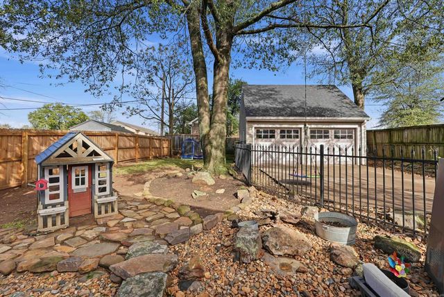 229 E B Avenue, North Little Rock, AR 72116