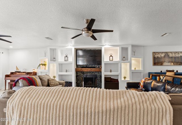 14 WHETSTONE Lane, Palm Coast, FL 32164