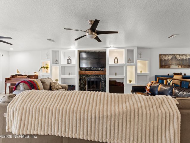 14 WHETSTONE Lane, Palm Coast, FL 32164