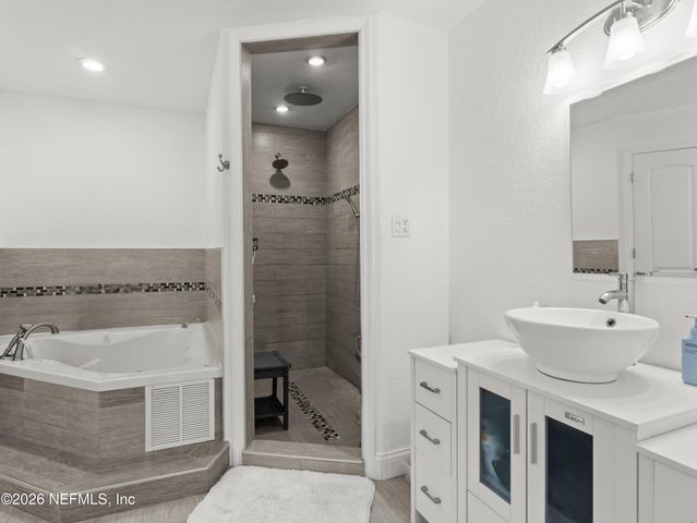 14 WHETSTONE Lane, Palm Coast, FL 32164