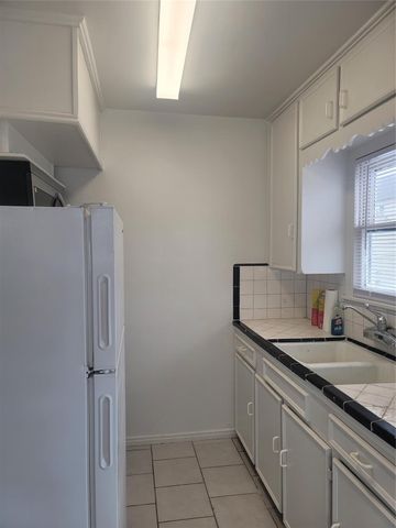 1914 Binz Street C, Houston, TX 77004