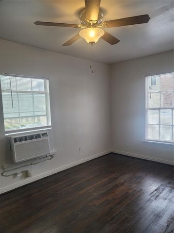 1914 Binz Street C, Houston, TX 77004