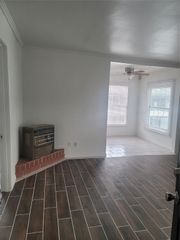 1914 Binz Street C, Houston, TX 77004