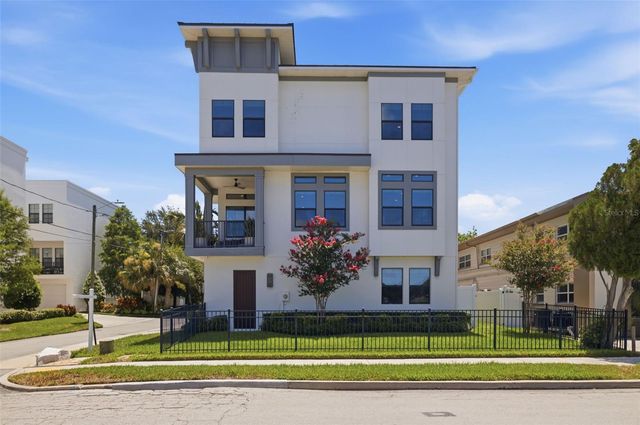 1815 5TH STREET N, St Petersburg, FL 33704