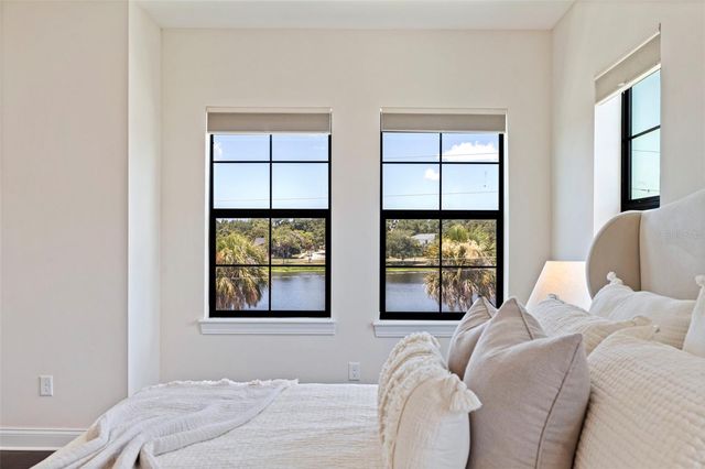 1815 5TH STREET N, St Petersburg, FL 33704