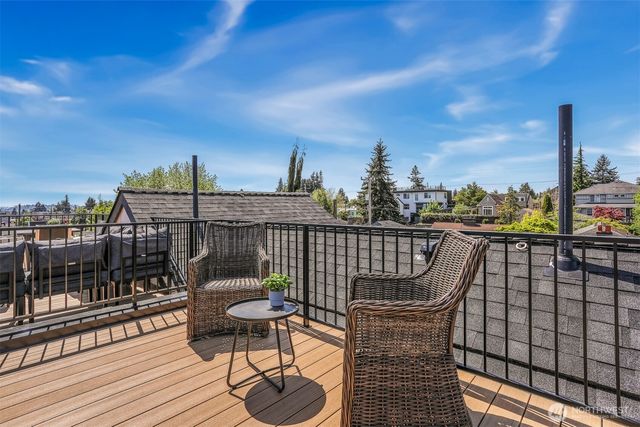 8330 24th Avenue NW, Seattle, WA 98117