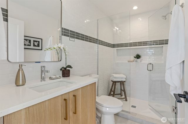 8330 24th Avenue NW, Seattle, WA 98117