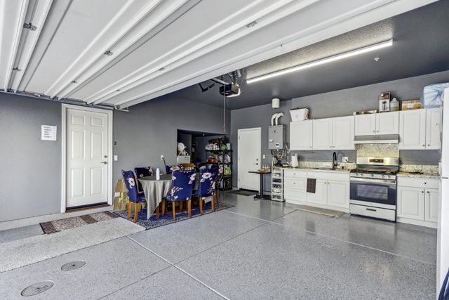 8150 Kramer Ranch Ln, Elk Grove, CA 95758