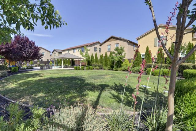 8150 Kramer Ranch Ln, Elk Grove, CA 95758