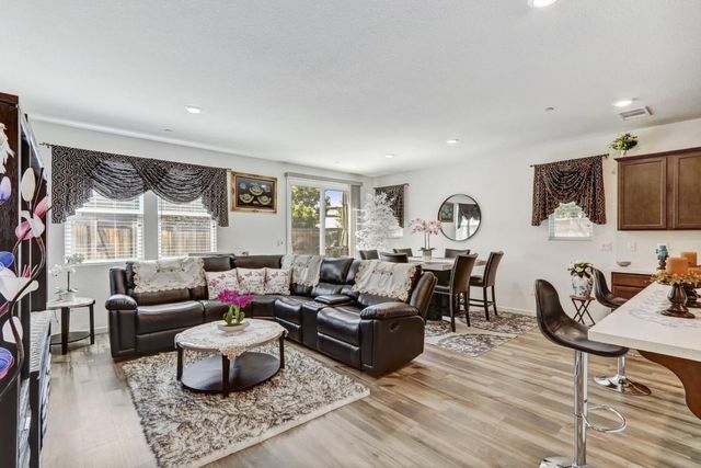8150 Kramer Ranch Ln, Elk Grove, CA 95758