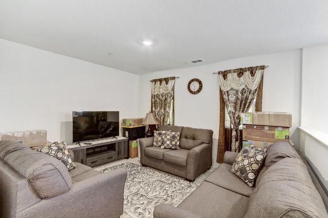 8150 Kramer Ranch Ln, Elk Grove, CA 95758