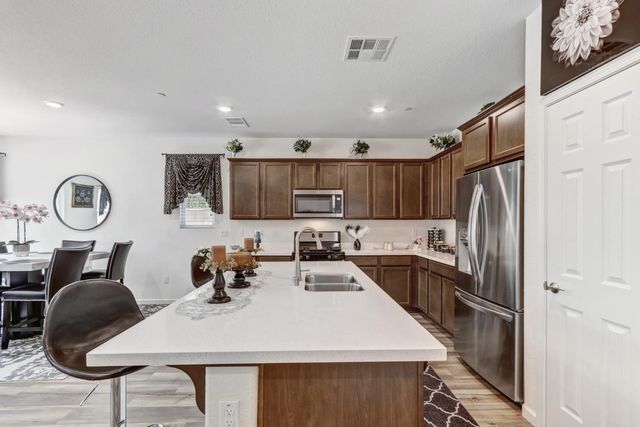 8150 Kramer Ranch Ln, Elk Grove, CA 95758