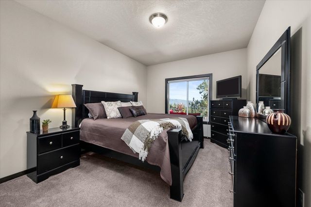 5913 S Lochsa Ln, Spokane, WA 99206