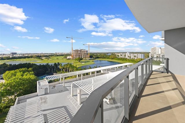 101 Diplomat Pkwy 911, Hallandale Beach, FL 33009