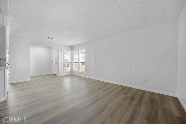 120 Cedarwood Lane, Bakersfield, CA 93308