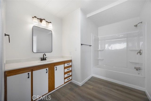 120 Cedarwood Lane, Bakersfield, CA 93308