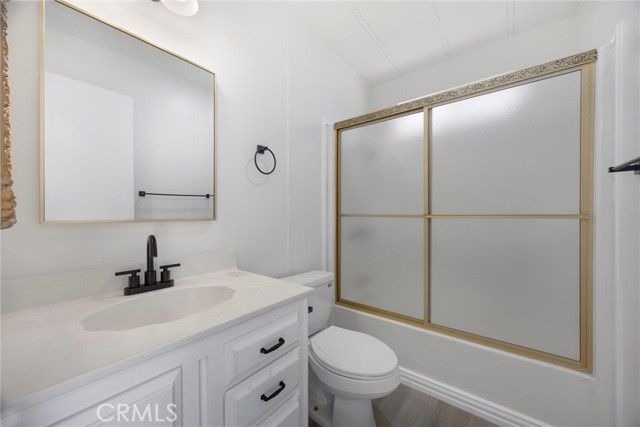 120 Cedarwood Lane, Bakersfield, CA 93308