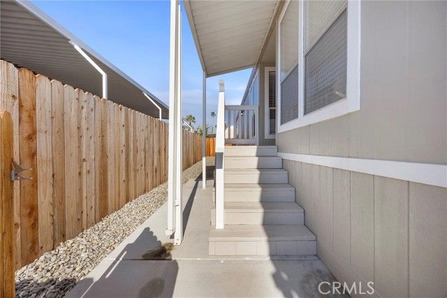 120 Cedarwood Lane, Bakersfield, CA 93308