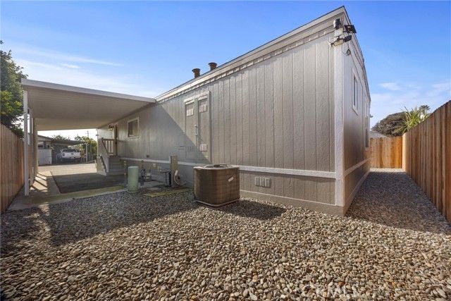 120 Cedarwood Lane, Bakersfield, CA 93308