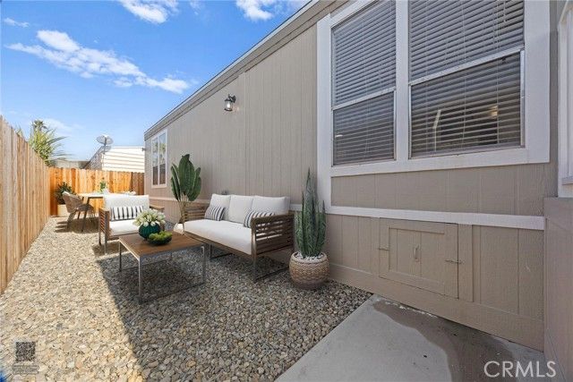 120 Cedarwood Lane, Bakersfield, CA 93308