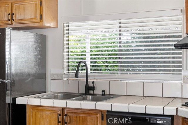 120 Cedarwood Lane, Bakersfield, CA 93308