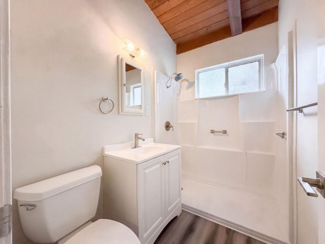 4821 Melvin Dr, Carmichael, CA 95608