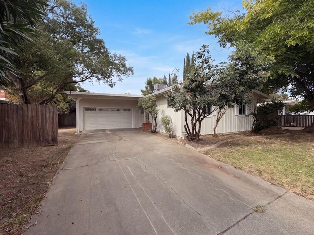 4821 Melvin Dr, Carmichael, CA 95608