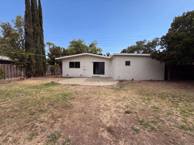 4821 Melvin Dr, Carmichael, CA 95608