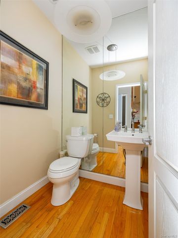 59 Wintergreen Place, Hopewell Junction, NY 12533