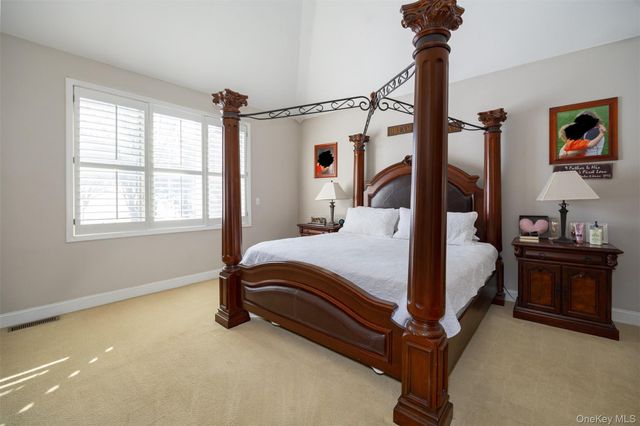 59 Wintergreen Place, Hopewell Junction, NY 12533