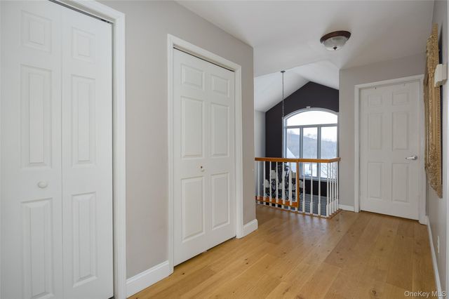 59 Wintergreen Place, Hopewell Junction, NY 12533