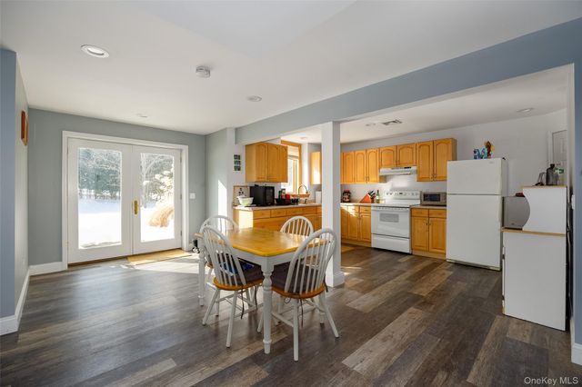 59 Wintergreen Place, Hopewell Junction, NY 12533