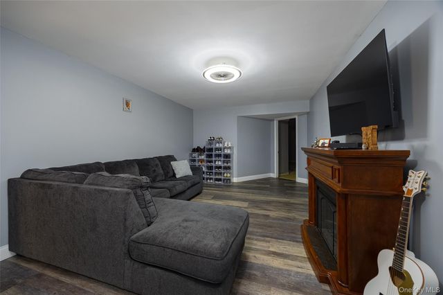 59 Wintergreen Place, Hopewell Junction, NY 12533