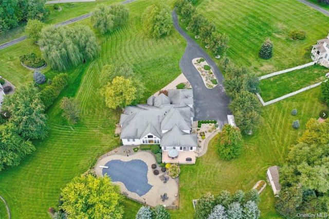 59 Wintergreen Place, Hopewell Junction, NY 12533